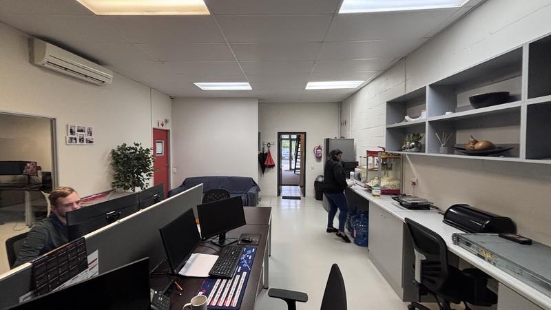 To Let Commercial Property for Rent in Northgate Island Western Cape